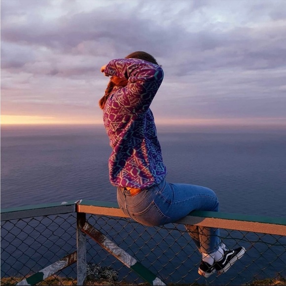 Patagonia Women’s Synchilla Ikat Big Fish Snap Pullover Fleece - Picture 4 of 11